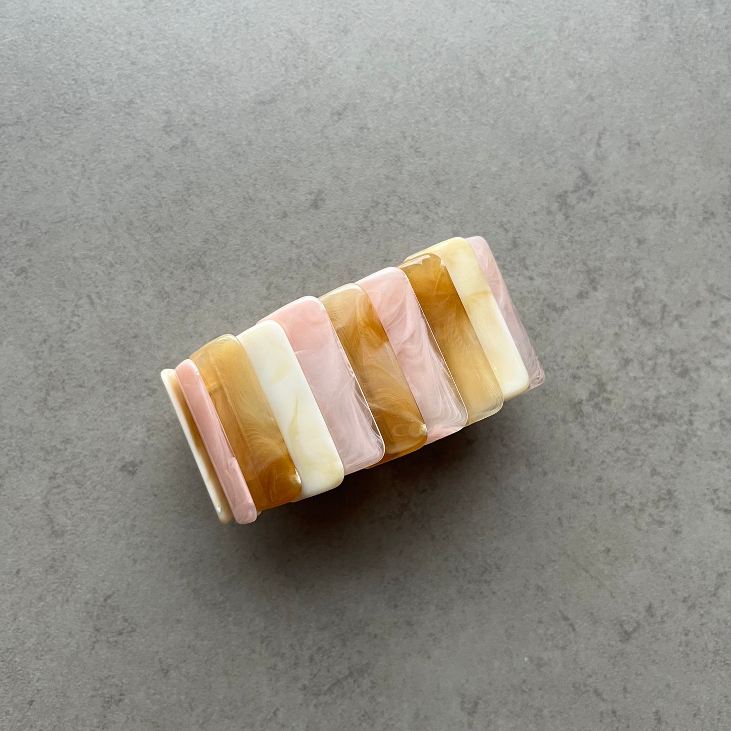 Bracelet acrylique effet pierre marbrée – Terra Bella