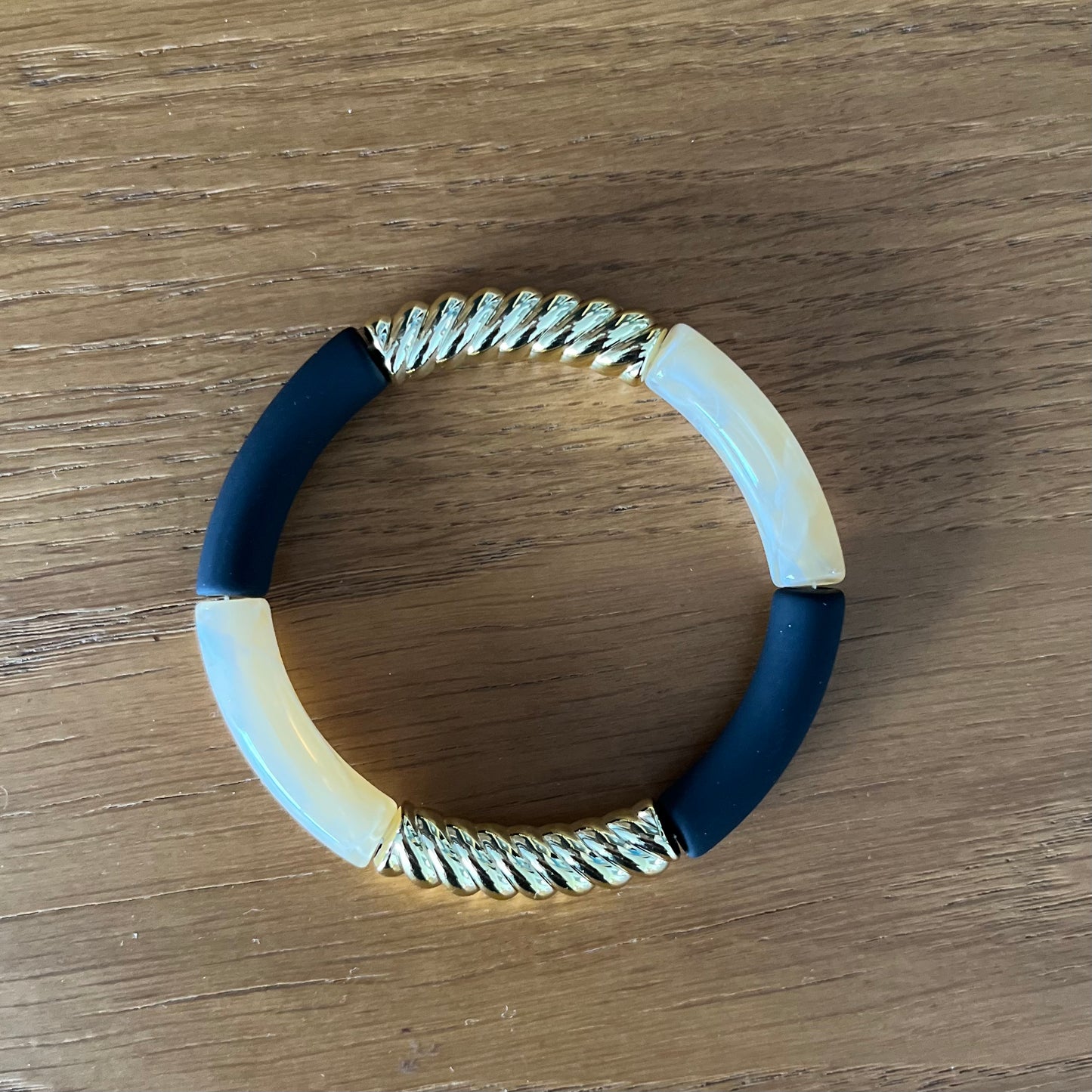 Bracelet twist