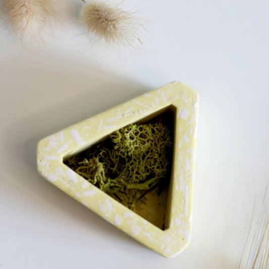 Pot triangle terrazzo jaune